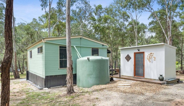 Private Cabin on Acreage in South MacLean