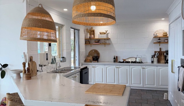 Private Estuary Retreat | Pool & Sunrise Views - 1.5hrs from Perth in Herron