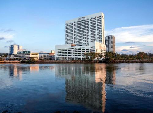 Pullman Miri Waterfront in Miri