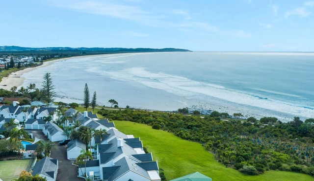 Quarterdeck 18 - Beachfront Apartment in Lennox Head