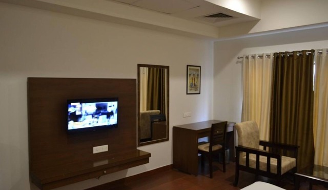 Royal Palm Resort in Hisar