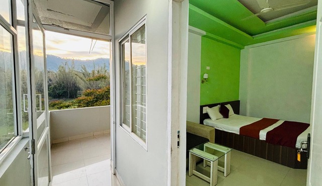 Safariya Forest Inn