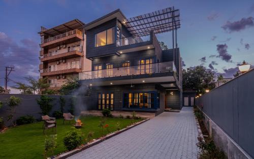SaffronStays Tarangini by Ganges in Rishīkesh