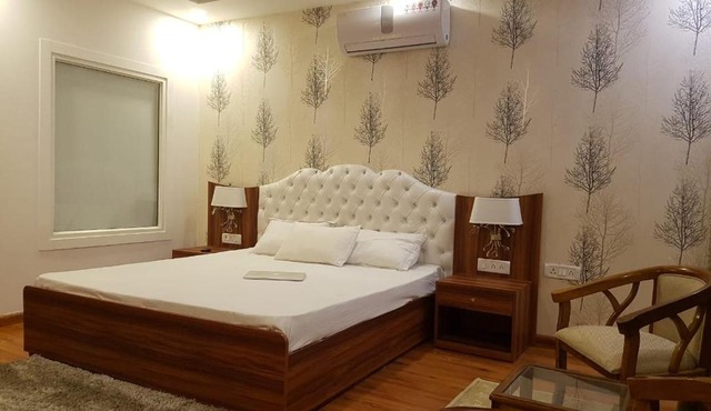 Samar farm in Noida