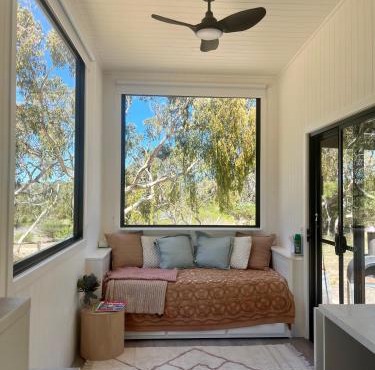 Sandy Hill Forest Tiny Home in Yankalilla