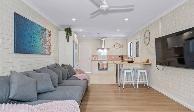 Sandy Shores Getaway in Mandurah