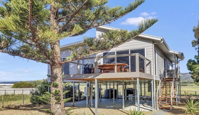 Sea View at Silver Sands - Sitting Pretty with Sea, Hills and Washpool Views in Aldinga Beach
