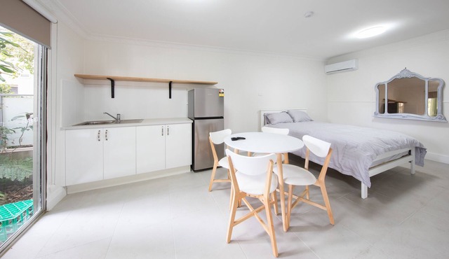 Self contained studio - Beach Shack in Wollongong