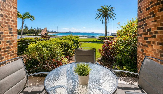 Shandelle 5 Family Ocean View Apt in Alexandra Headland