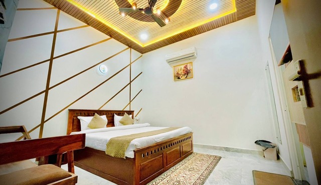 Shree Keshav Haweli in Sikar