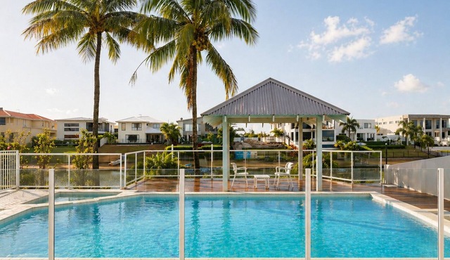 Sip, Swim, Repeat - 5BR Waterfront Pool Escape in Mermaid Waters