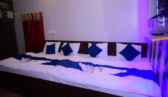 Siya Ram Guest House in Ayodhya