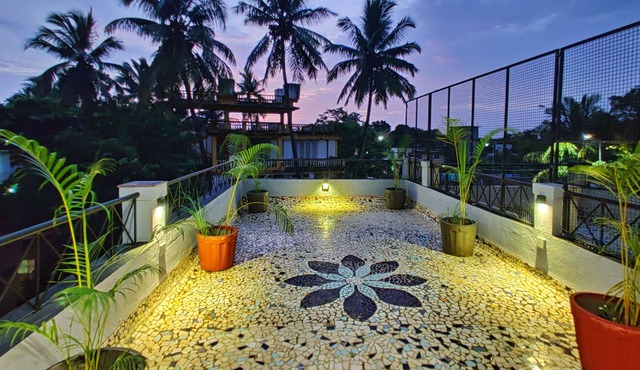 Sky View - Cozy 2BHK Terrace Apt by Nirvana Abode