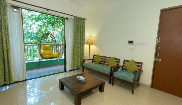 Spacious 3BR Oasis with Wi-Fi short Drive to Panjim & Casinos C1-101