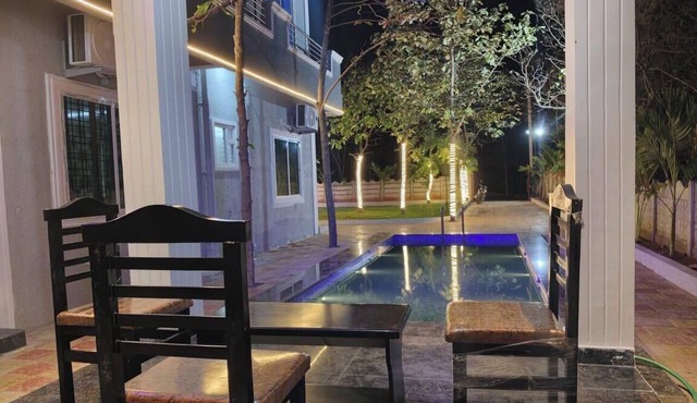Spacious 4-bedroom farmhouse and banquet hall with AC kitchen available