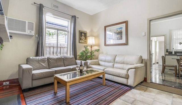 Spacious Urban Delight in Coburg in Coburg