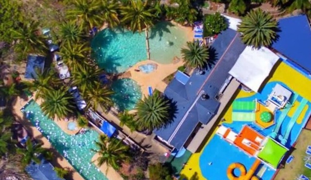 Splashpark family resort, full of fun. Close to theme parks, beach, restaurants in Mermaid beach