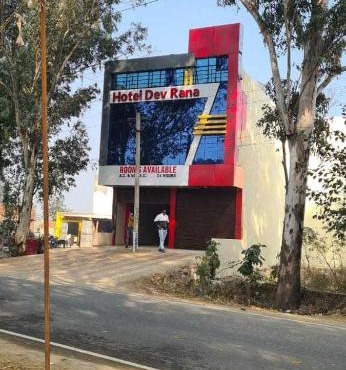 SPOT ON Hotel Dev Rana