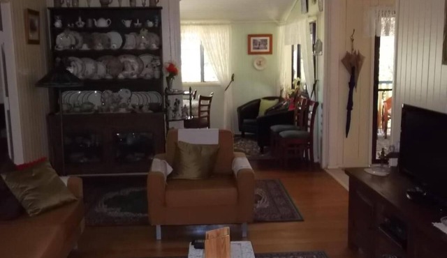 Staple House Bed and Breakfast in Woolooga