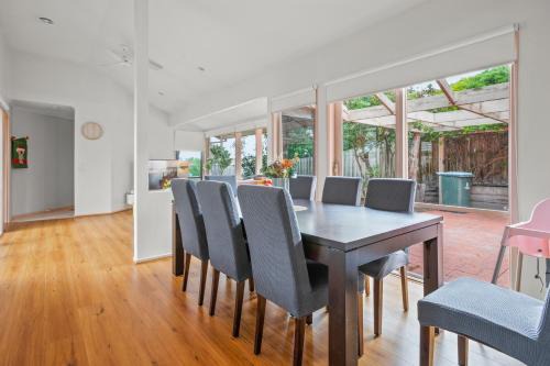 StayAU 3BRM Family Home Netflix Pet-Friendly in Narre Warren South