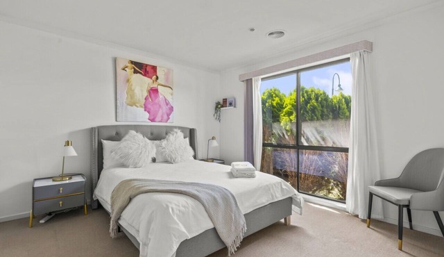 StayAU Stunning 4BRHouse Berwick in Berwick