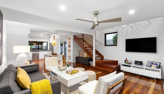 Stunning 2bed/2bth-CottonTrees 3BLK Beach/Dogs OK in Maroochydore