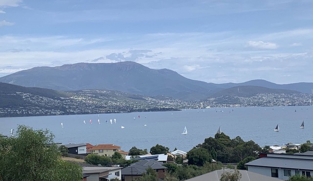 Stunning water view home in Hobart in Tranmere