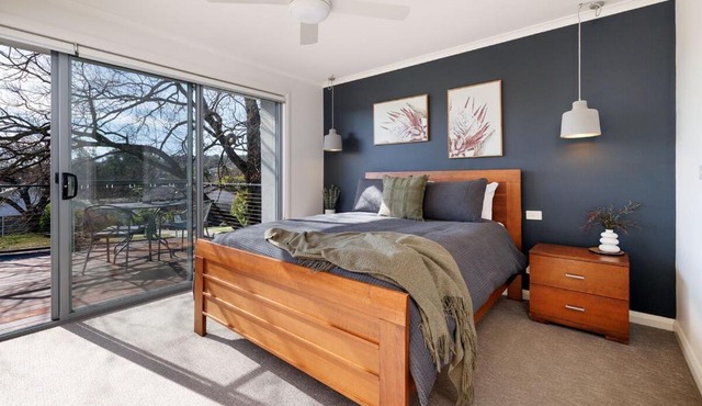 Stylish East Albury Retreat-Walk to CBD & Hospital in Albury