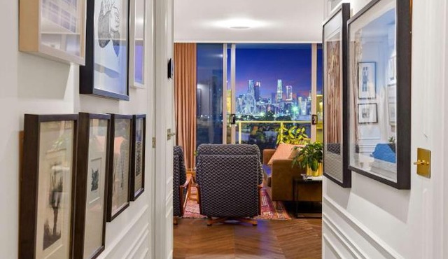 Stylish Executive Apt Stunning views-city skyline in Melbourne
