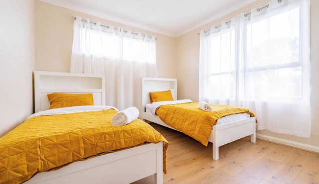 Stylish, modern and secure family home! in Heidelberg West