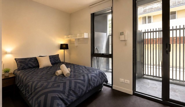 Stylish Modern Studio - A Sweet Escape for Two in Box Hill