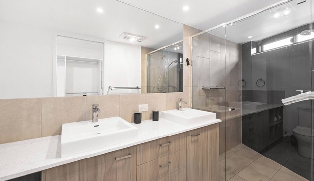 Sub-penthouse With Water Views in BELLARA
