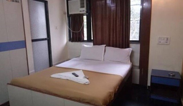 Summerland Guest House in Mumbai
