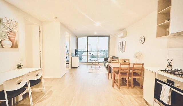 Summus 2BR2BA Maribyrnong +wifi park+balcony in Maribyrnong