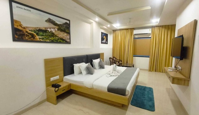 Sun Stone Hotel & Club - Jawai in Sumerpur