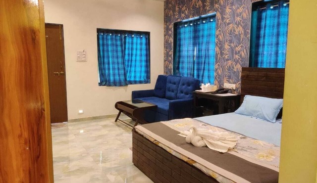 Supriti's Farmington Splash Resort in Karjat