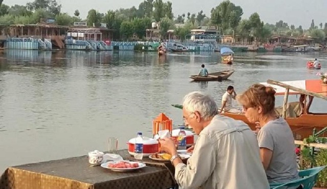 THE Bombay Group of House Boat