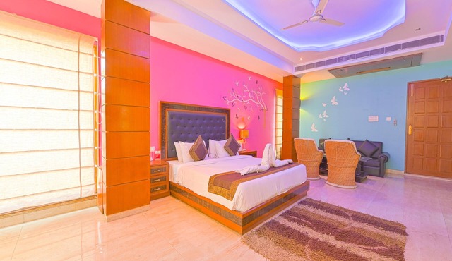 The Byke Grassfield Resort With Outdoor Pool, Shyam Nagar