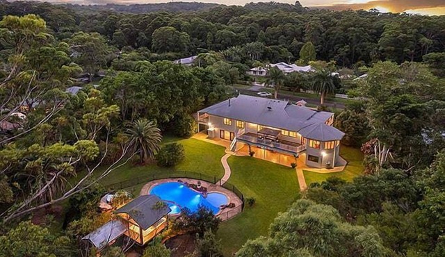 The Doonan House - Waterslide, Spa & Pool! in Noosa