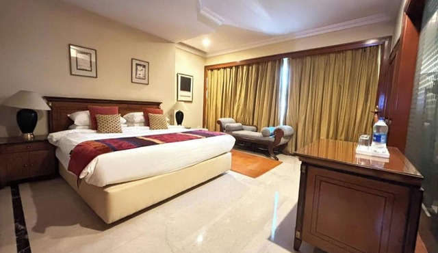 The Hans Hotel New Delhi