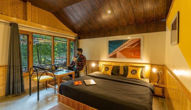 The Hosteller Kasol, Riverside
