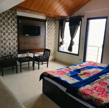 The Plaza Dalhousie - Near Ghandhi Chowk Mall Road