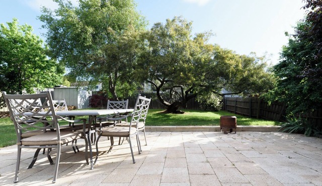 The Riverside Hideaway - A Tranquil Escape in Riverside