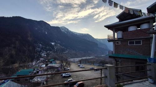 The Sangla Chalet Homestay