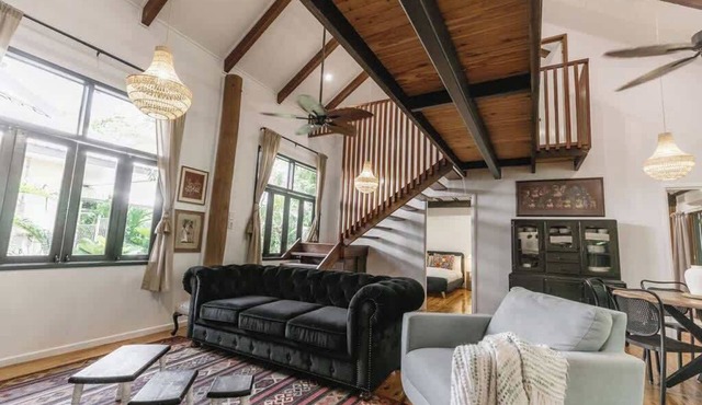 The Treehouse - Rainforest Home - Pool in Smithfield