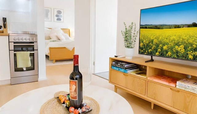The Valley Hideaway - Romantic Couples Getaway, 5mins to Second Valley Jetty in Second Valley