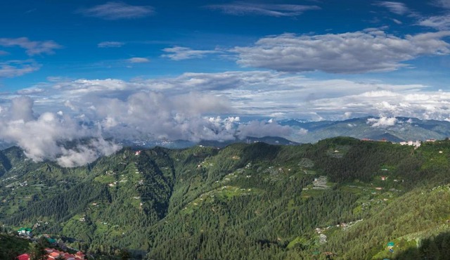 The Village Retreat Kufri Shimla l Family Events I Multi Cuisine Restaurant l Sky Bonfire l Lift l Power Backup l Free Parking l Kufri By Exotic Stays