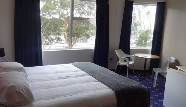 The Wharf Hotel Wynyard in Wynyard