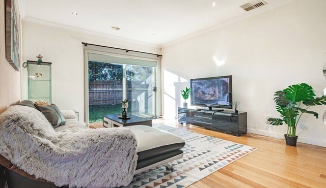 This house is a 3 bedroom(s), 2 bathrooms, located in Nunawading, VIC. in Nunawading