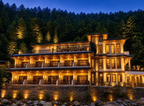 Tiraya Luxury Riverside Hotel & Café